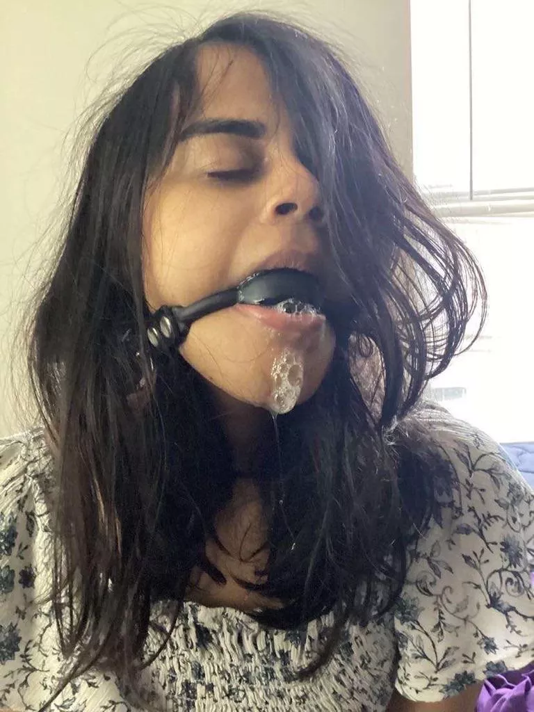 Hmph. posted by cumcatz26