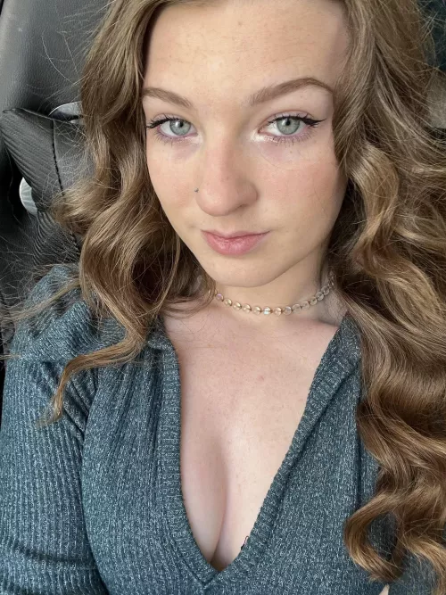 IUTR by Creamcreamer828