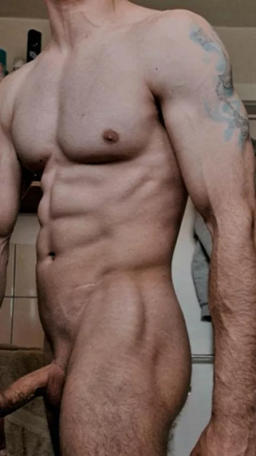 [M] Any volunteers to shower with me ? by Liamzzzzz_001