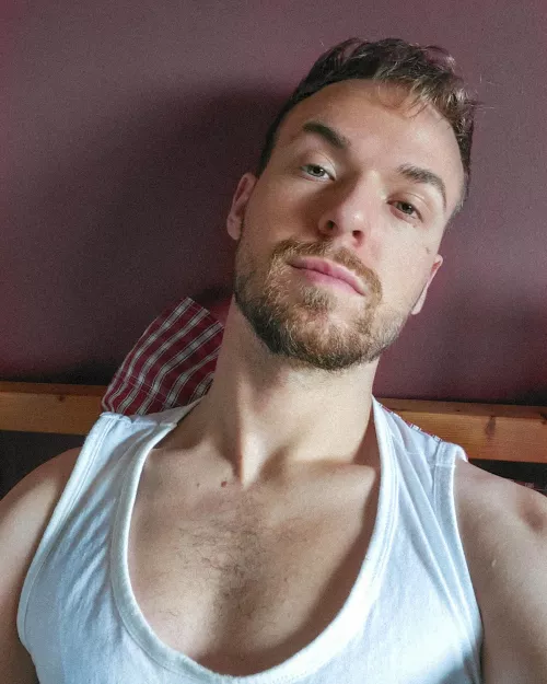 mornings 🥱 by joaotxxx