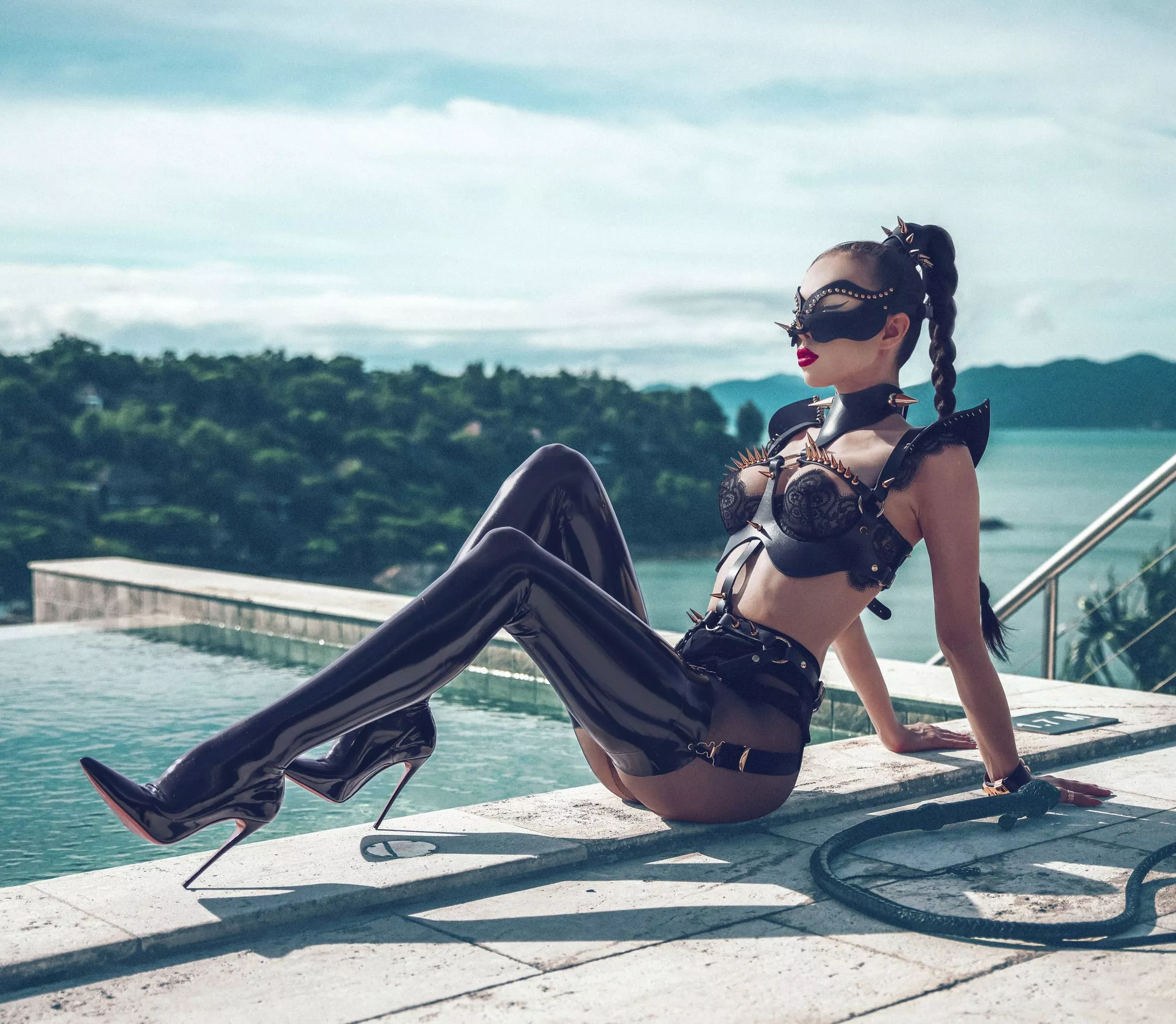 Perched poolside posted by bubblrisback