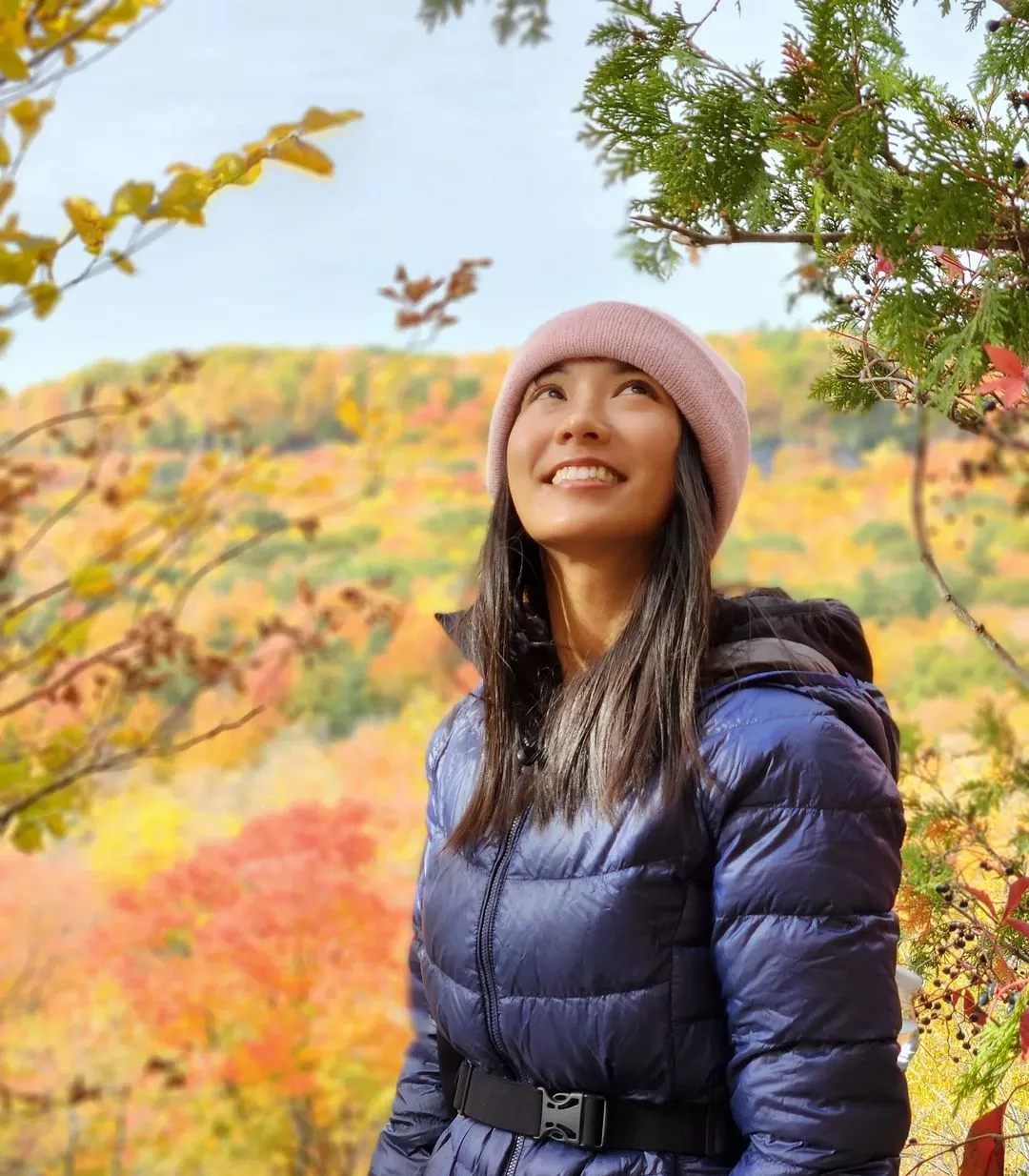 Pretty Girl during Fall posted by HenryButCallMeSir