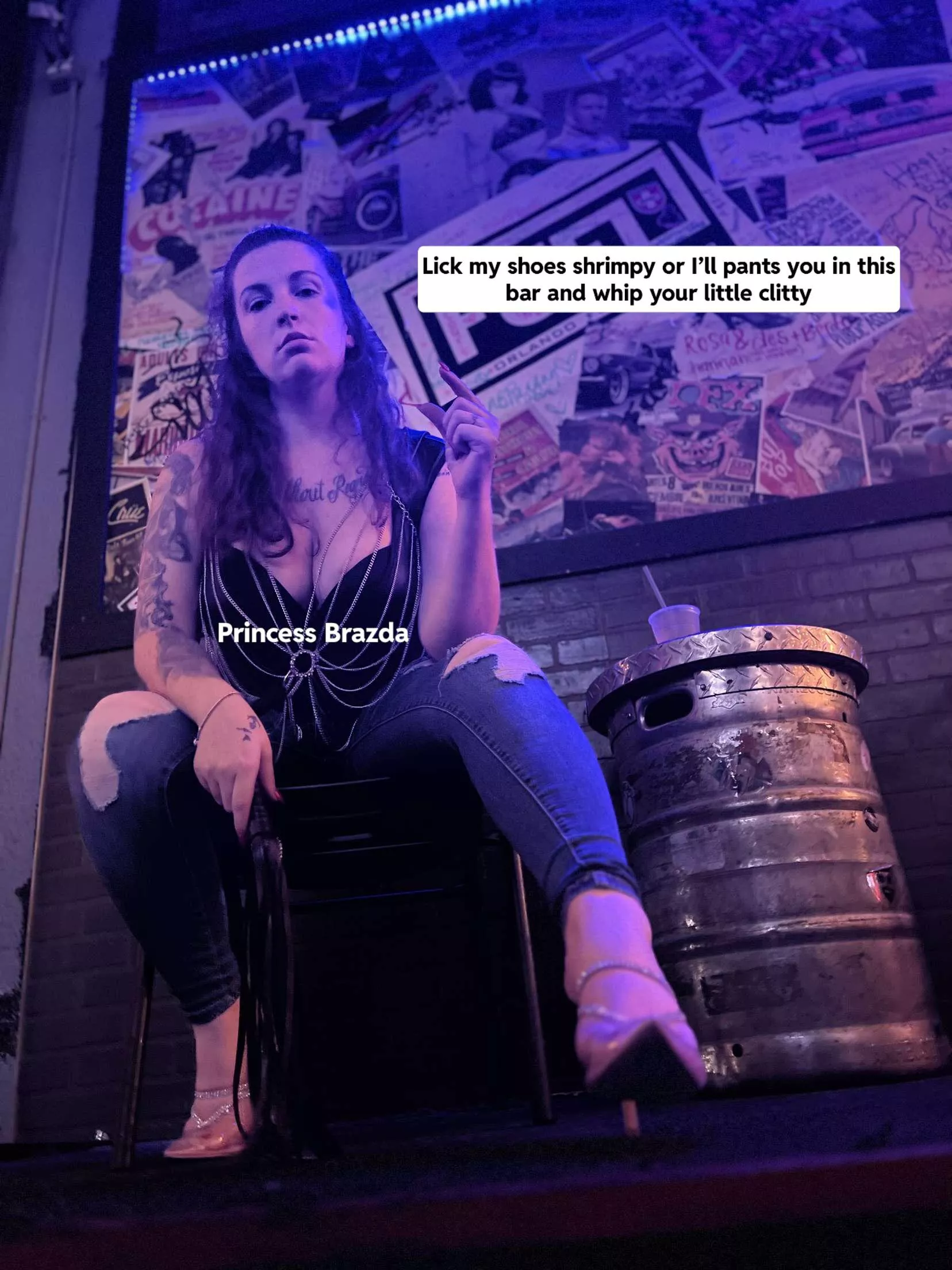 Serve at my feet posted by mistressbrazda