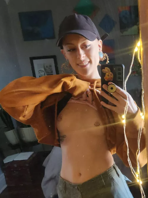 they need gentle squeezes by LayneeDivinee