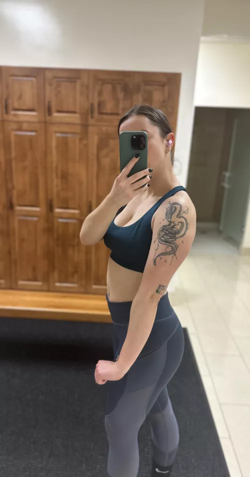 Tricep appreciation post 🤗 by Ok_Zebra_5737