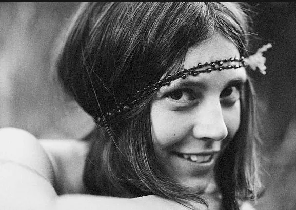 What type of girl is this? posted by jhgf