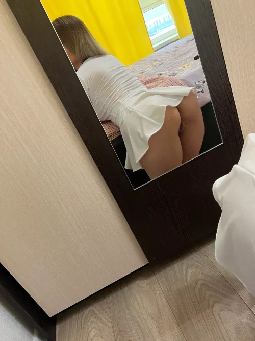 Your cream would look very good on my ass by cherry_is_my_berry