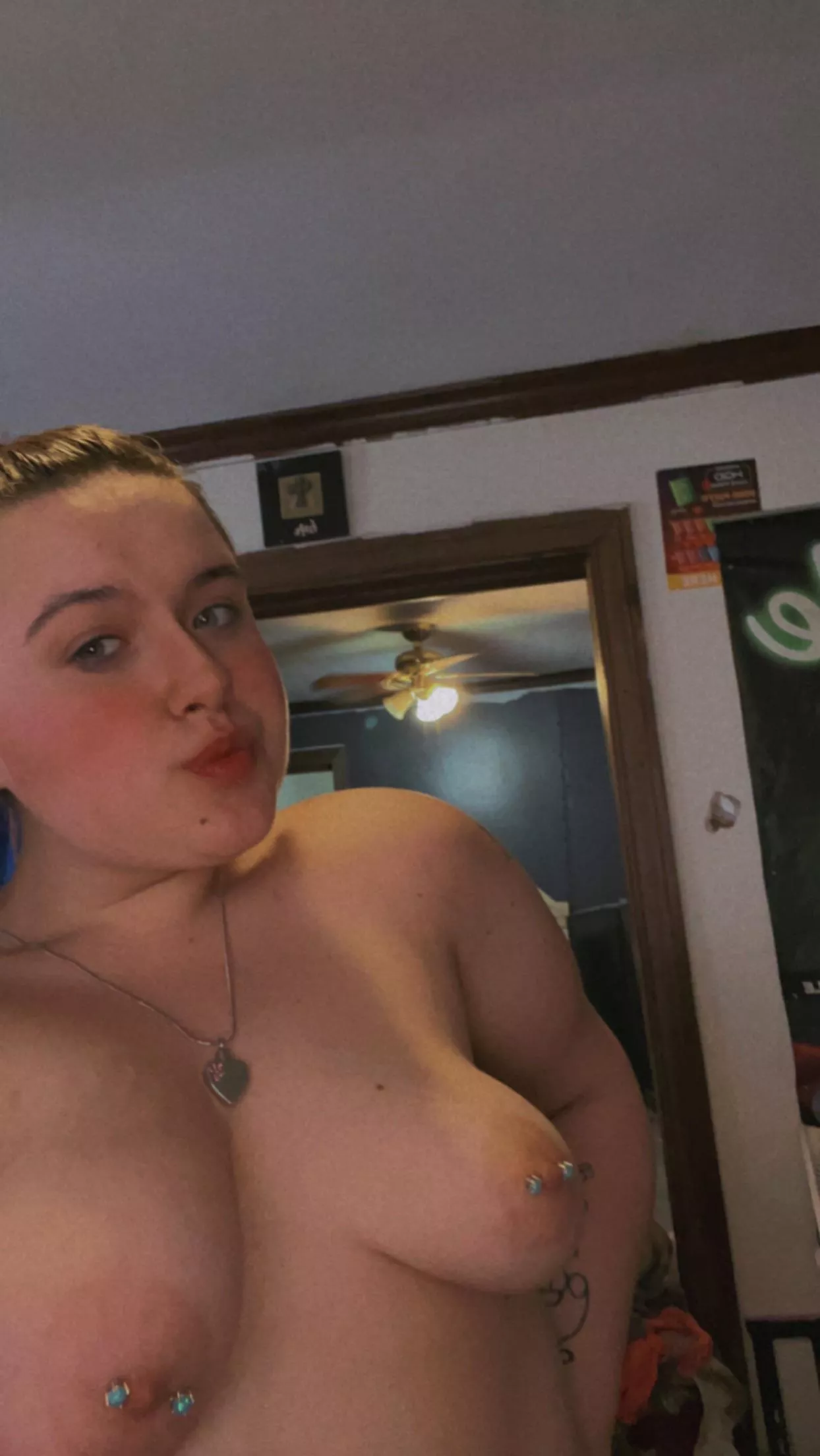 Any daddy’s wanna watch me play with myself ? posted by Hilltopcuddy