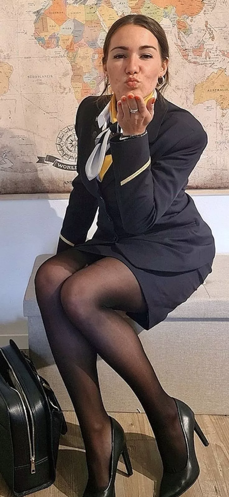 Around the world posted by womenlegsfan