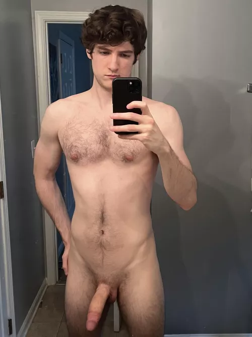 Been hitting the gym recently, thought I’d share by Dry-Past-5209