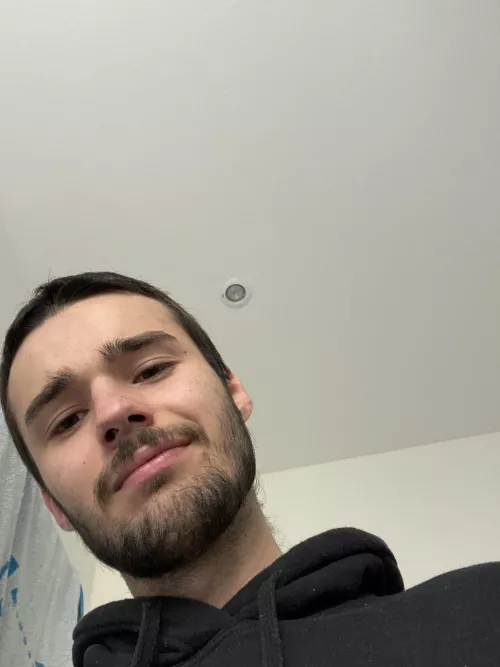 Being sick really sucks 🙄. Let’s chat by AdditionalProcess776