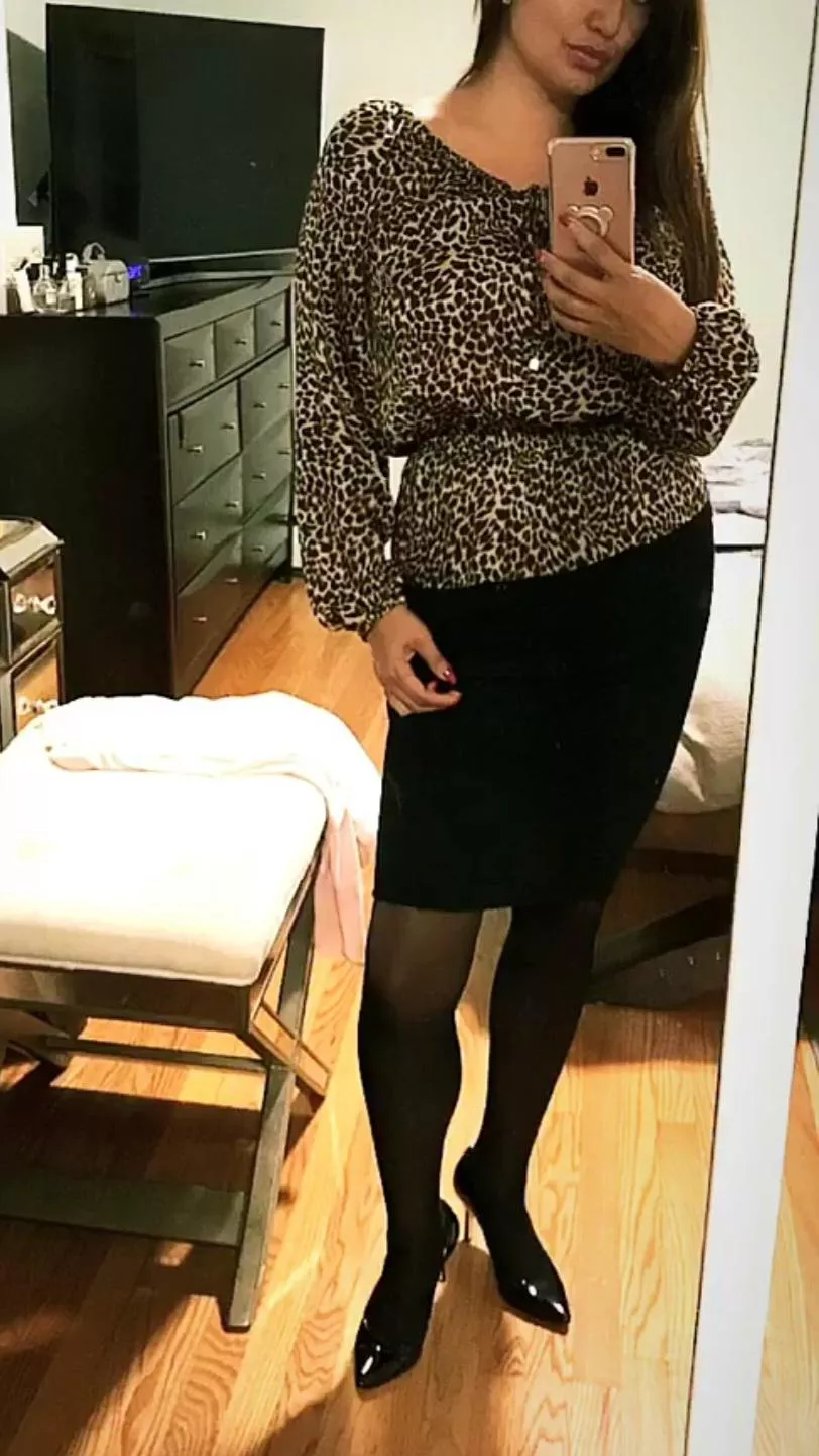 Black opaque tights 🐆 posted by LatinaSeven7