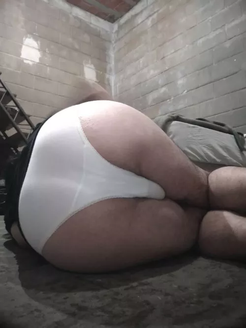 bulge by Carolhenna10