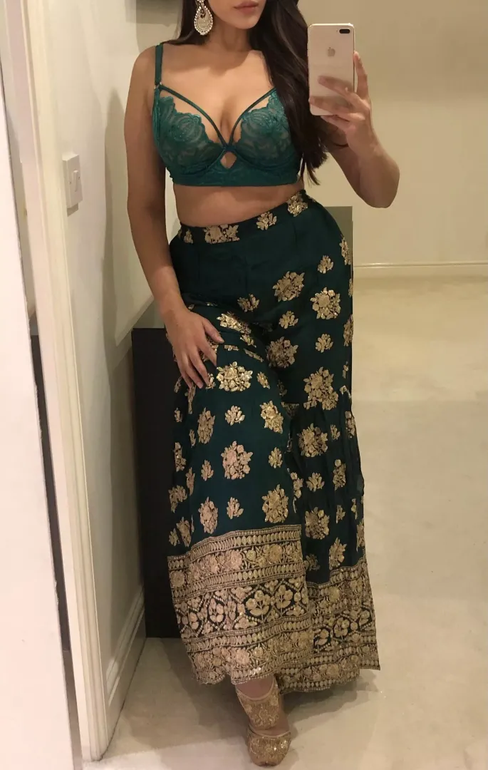 Come over and watch porn on my flat screen mirror... British Punjabi Indian by knightrider69x