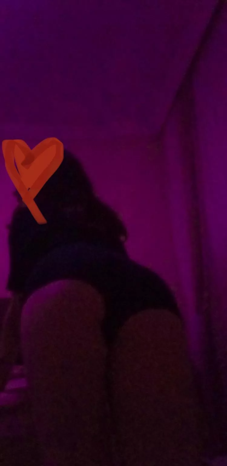 Doggy inatt?😙 posted by blackpinkten