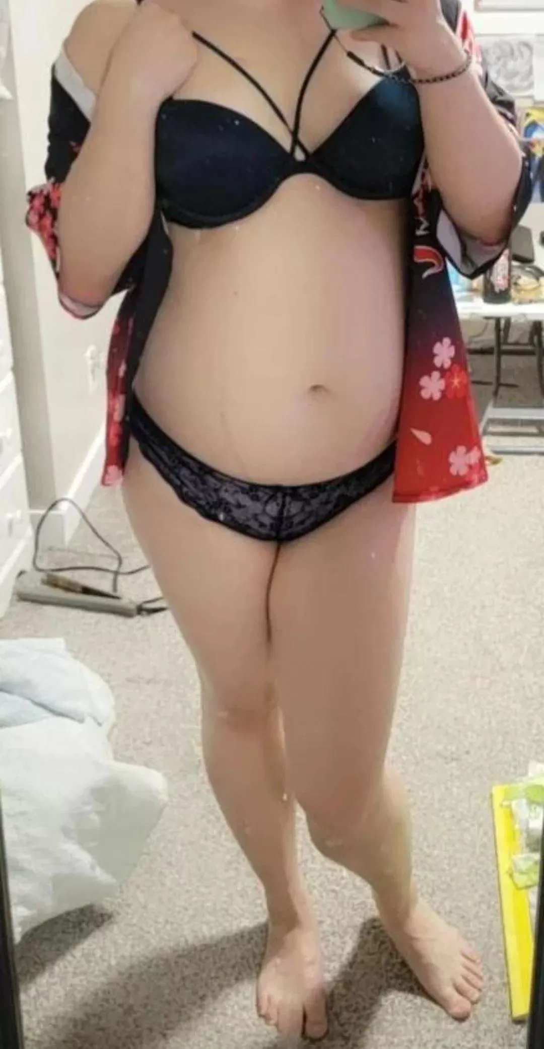 Explode between my thighs? posted by CuddleClose