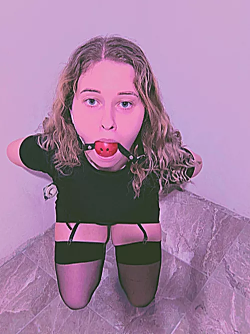 [F]eed me cum through the gag by PinkMansony