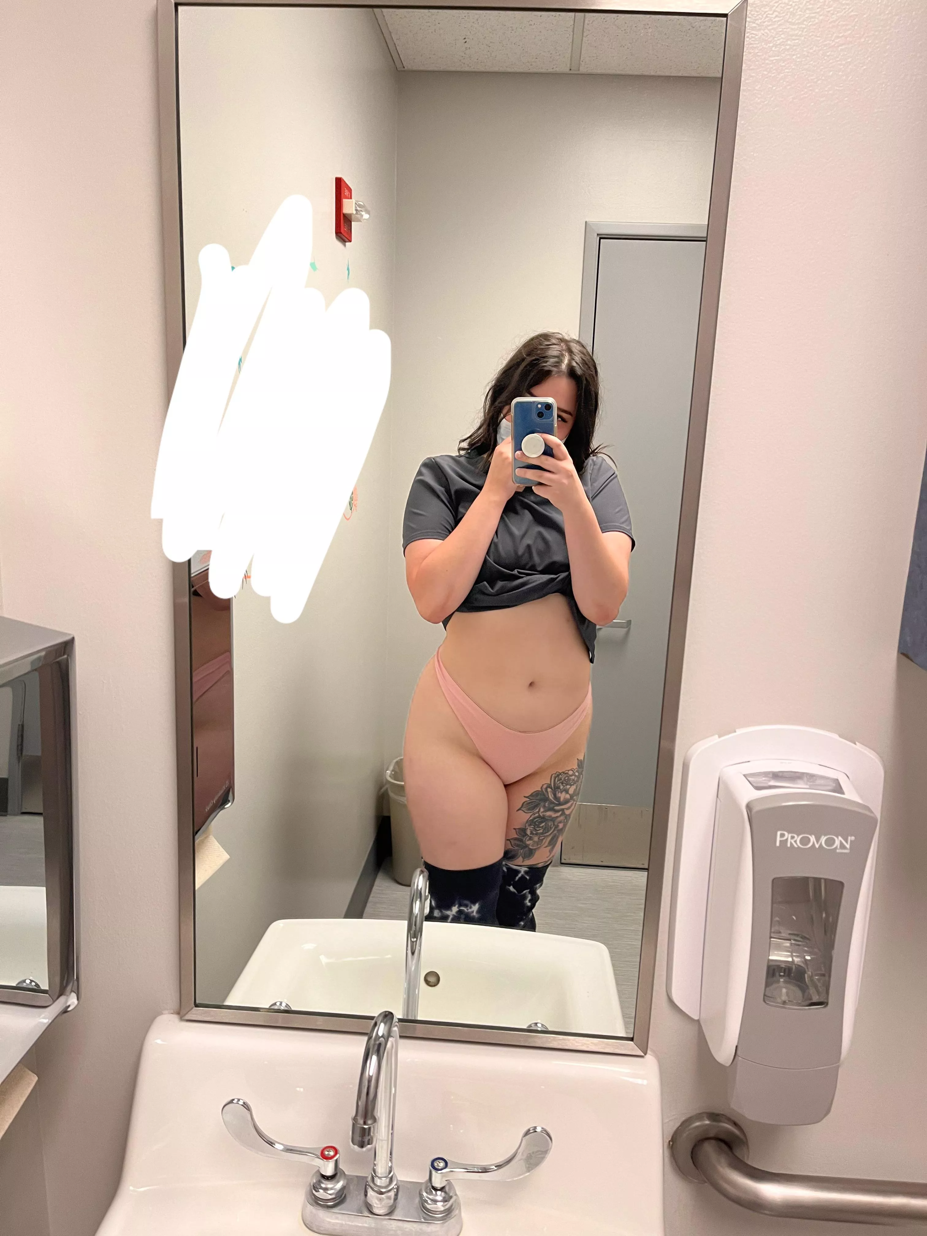 Fuck me on my break? posted by thegirlnextdoor55