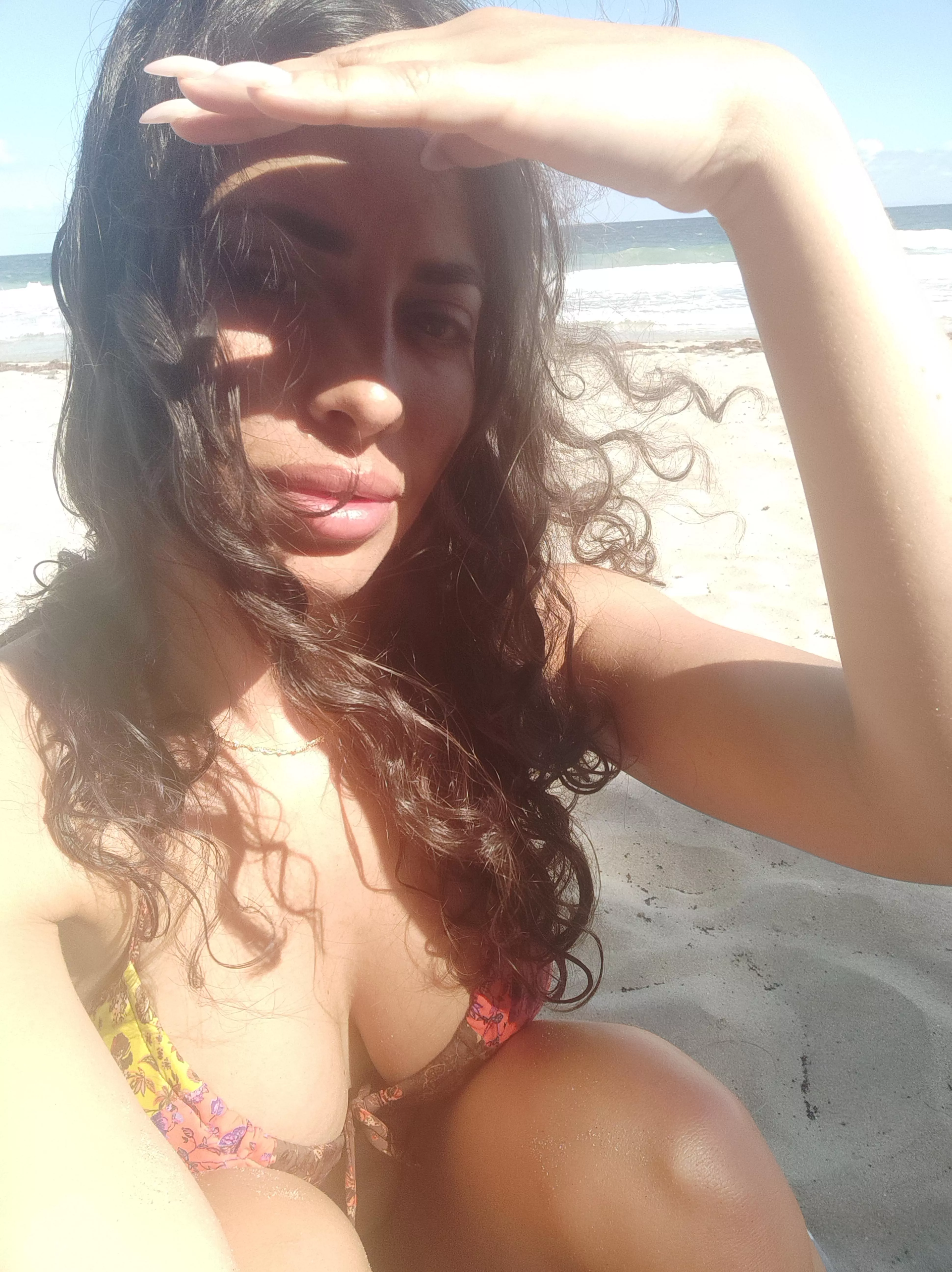 Happy saturday ! posted by mia_blume