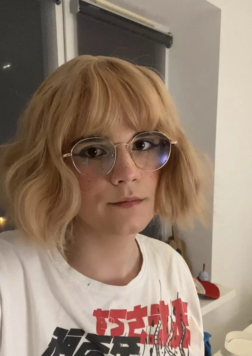 Hello how do i look? Pls help i rly dont know xd posted by Entire_Owl_2885