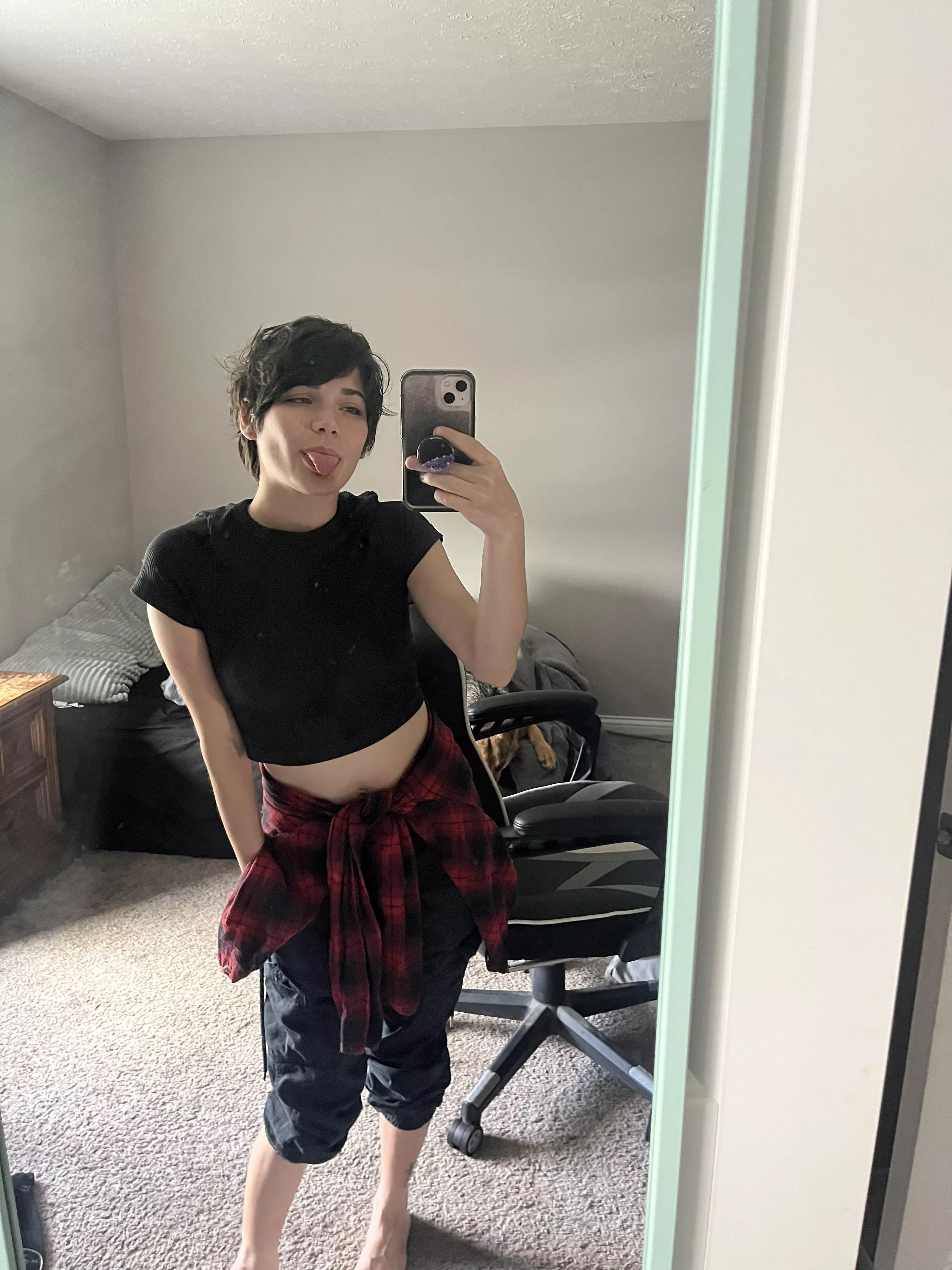 i just wanna kiss someone posted by karelesskloudz