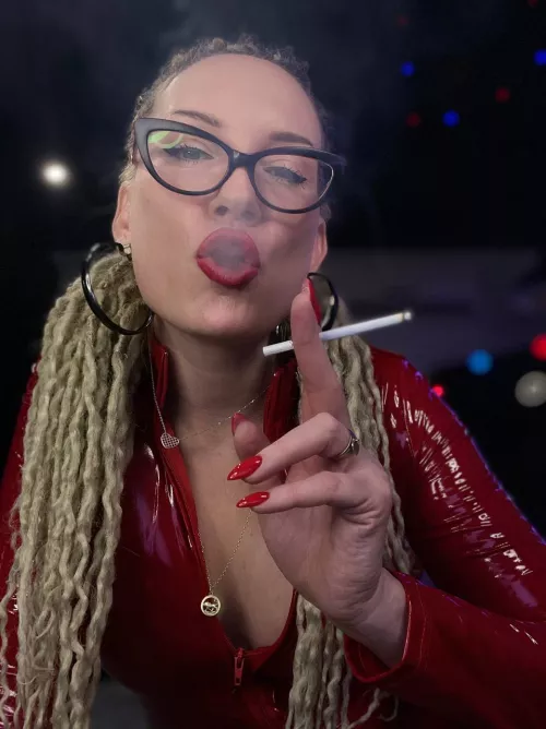 I miss only a red cigarette. Are there red cigarettes? by BadAssBitchXX