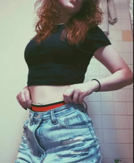 I need a bully for me my girlfriend hit me up if you want to be that bully or got friends who wanna bully me too posted by brutallyhorny