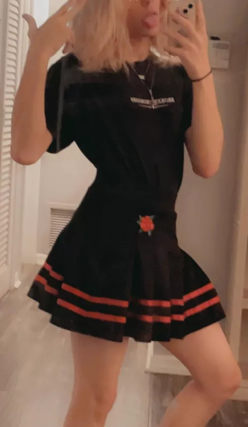 i need more fem clothes and my estrogen to start blessing me> : ( by lunacy_mp3