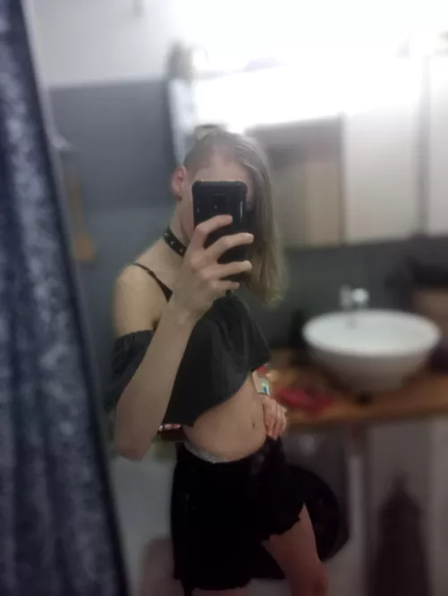 If i wear my loona Cosplay, des it makes me become a good puppygirl..?👉👈 by Ashley_femboy