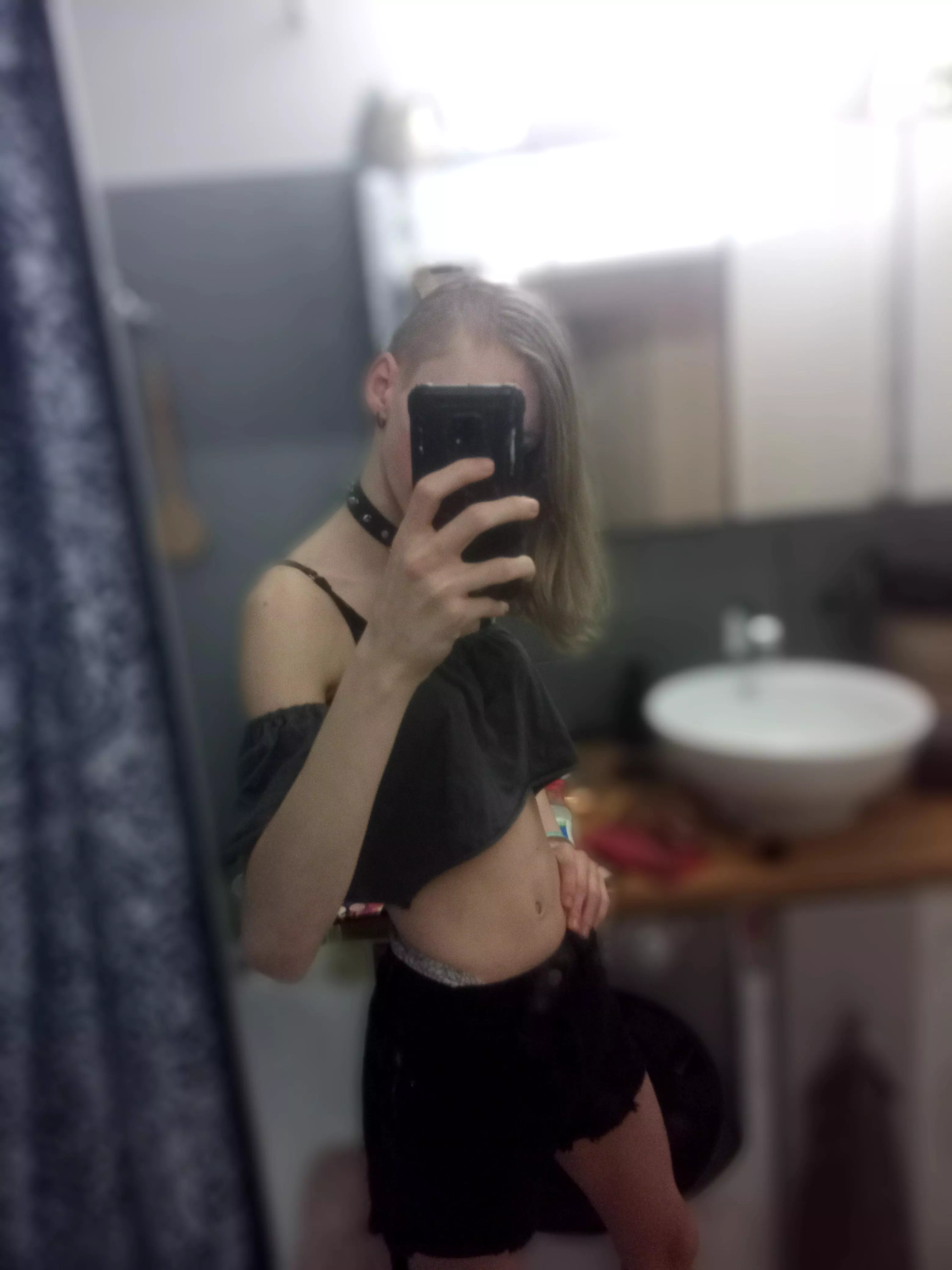 If i wear my loona Cosplay, des it makes me become a good puppygirl..?👉👈 posted by Ashley_femboy