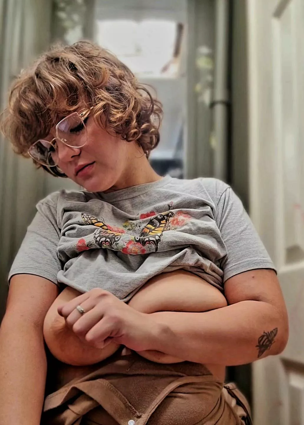 I'm a bit of a handful posted by ForestFootFae