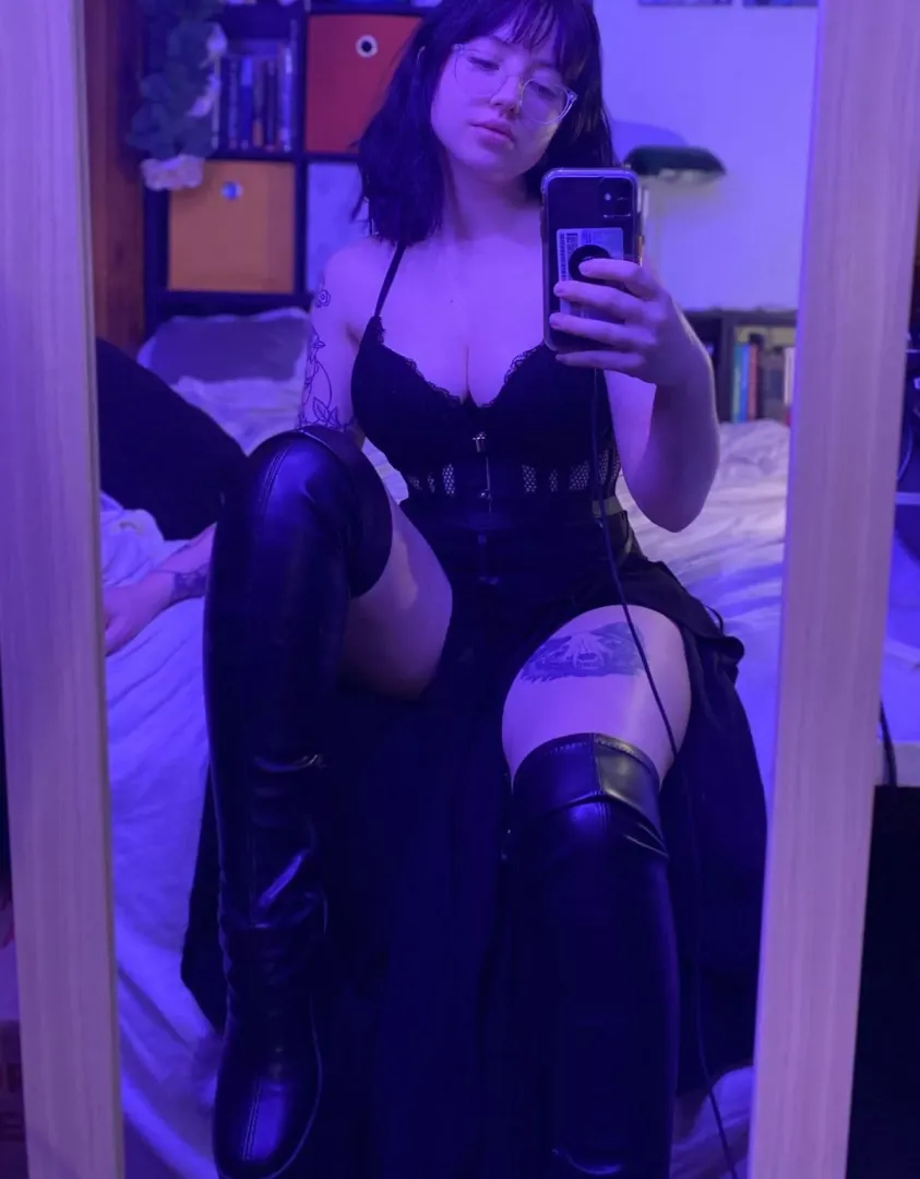 Make a wish tonight. I'm in the mood to humiliate a sissy posted by thestowasser