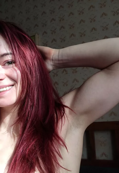 Morning armpit🤭 by RedSiFeet