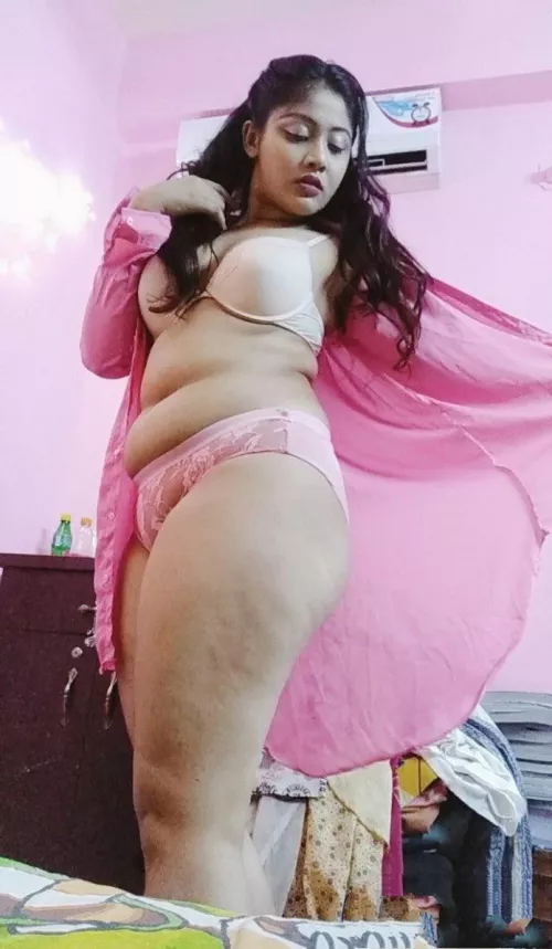 My waist says - Wiggle, wiggle, wiggle 😆 by wandereroflust