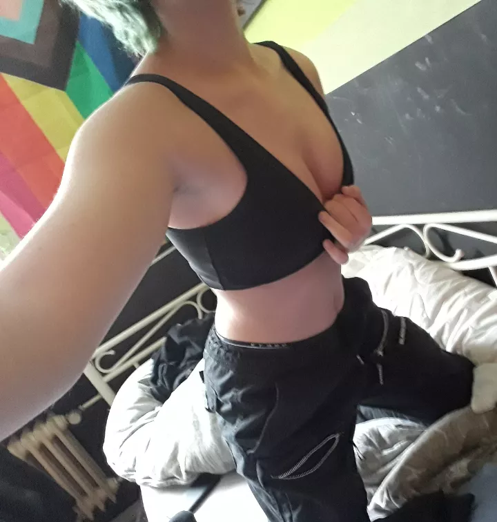 Now my toxic ex can see what they lost lmao :,D posted by billies_wannabehusbo