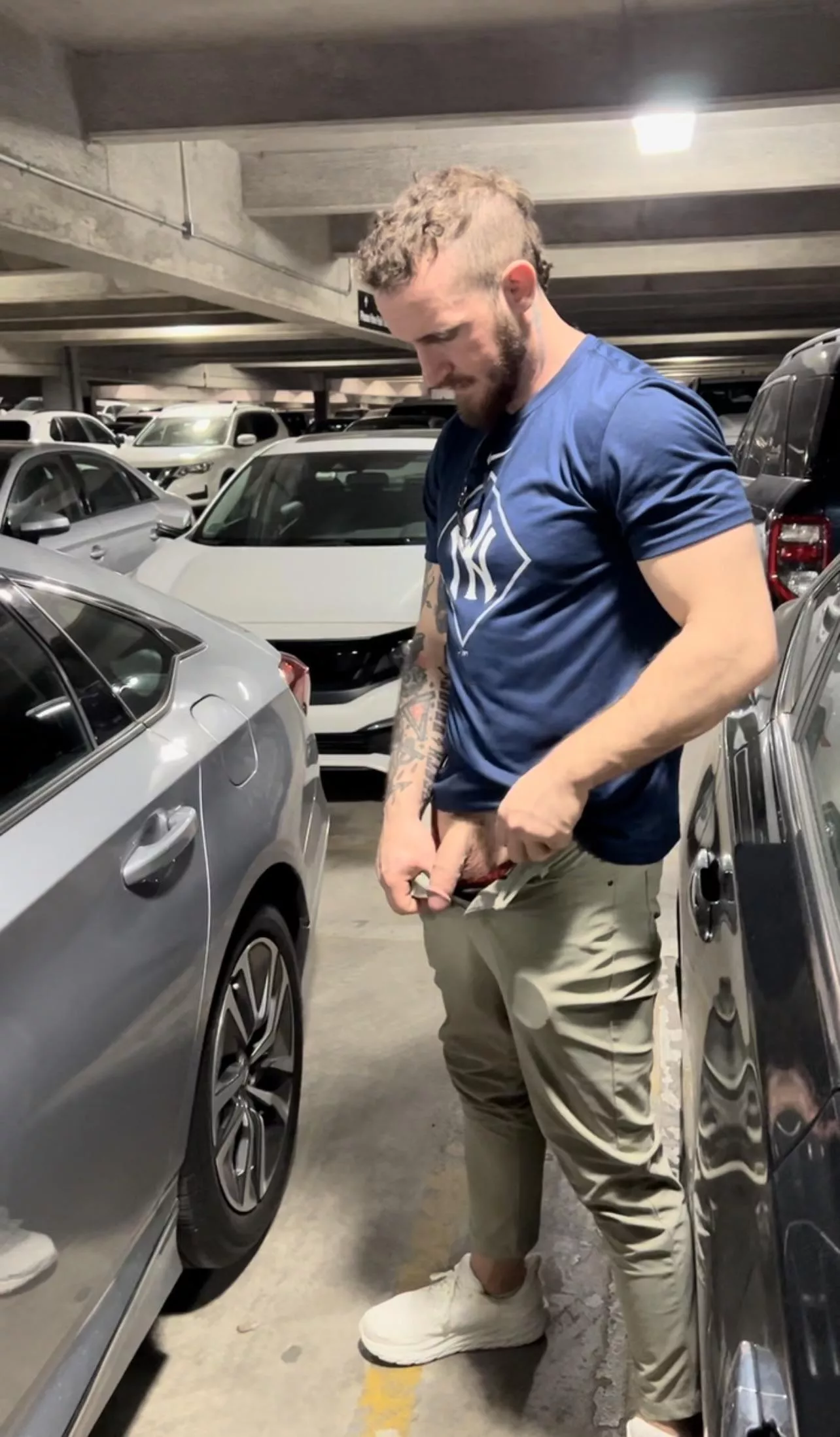 Parking garage at the Yankee game 👀 posted by Jackdoorxxx7