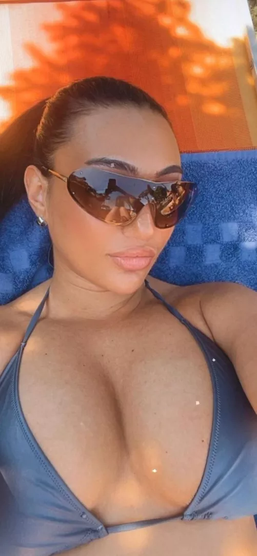 Pretty Latina girl? by PameliaMckinley