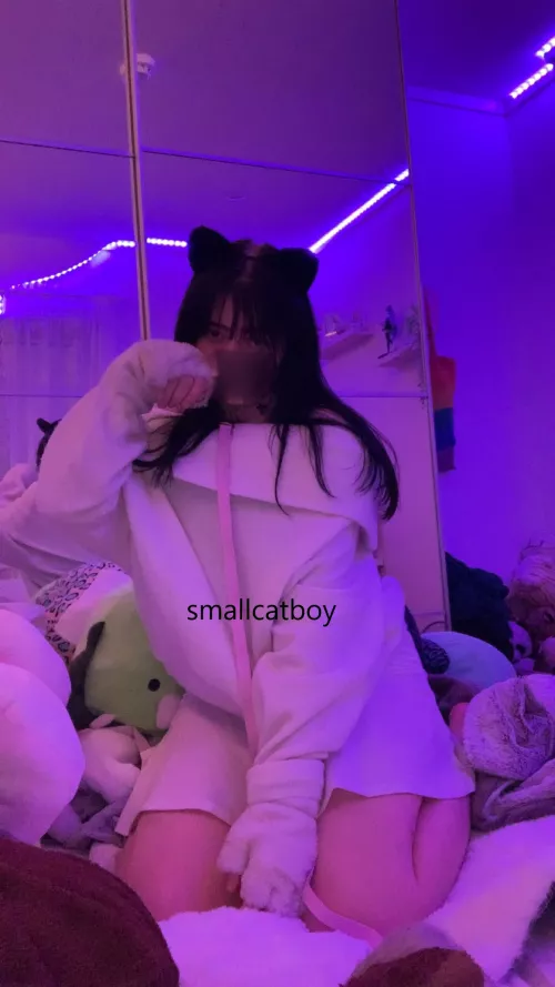 what do you think of the outfit? by smallcatboy1