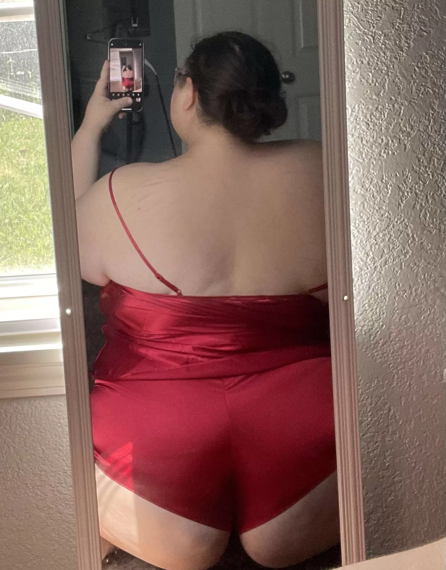 You can look. But you'll never be able to touch 😝 posted by Sinfully_Kali