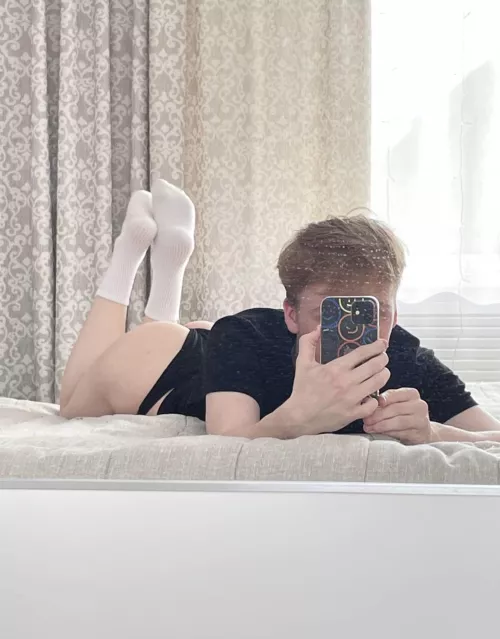 18 4’8ft guy looking for some tall boys by Alternative-Smell446