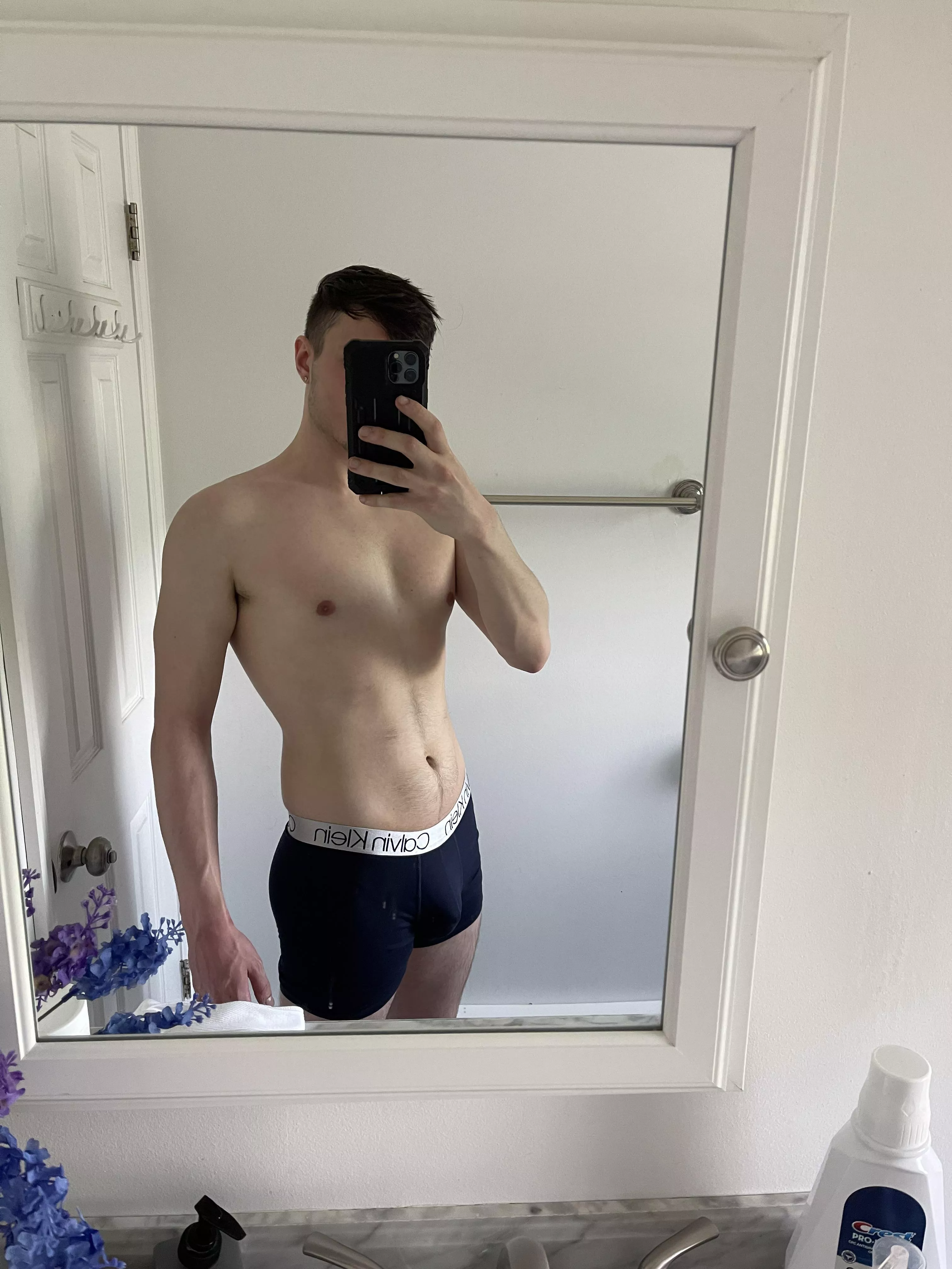 (21) So hot and sweaty in this pic 💦🤭 posted by vinnyfromthecity