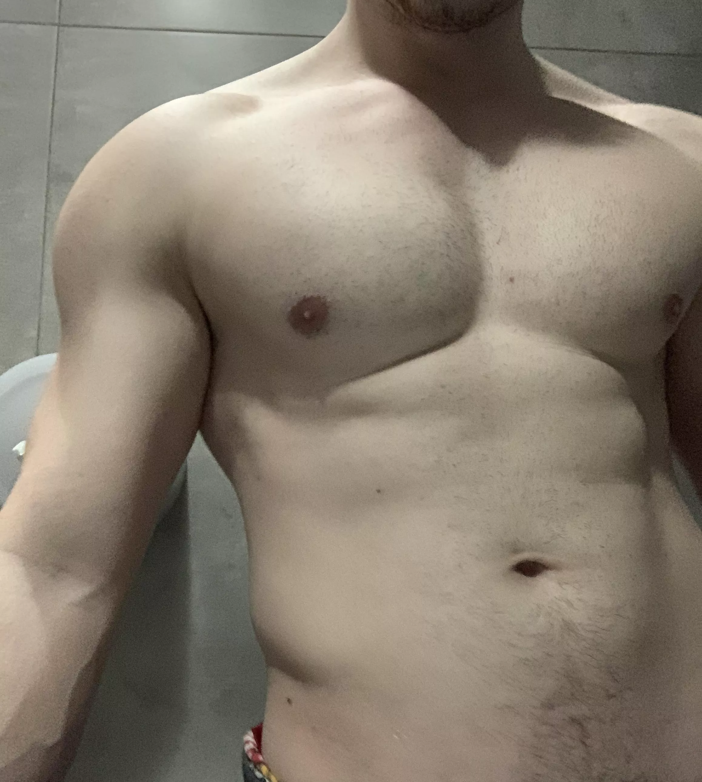 24 dom or sub need a ca shpig posted by nkl_hr