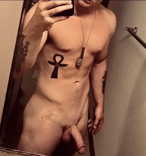 27M Experienced bull for hotwife Raleigh, NC by 19IX5