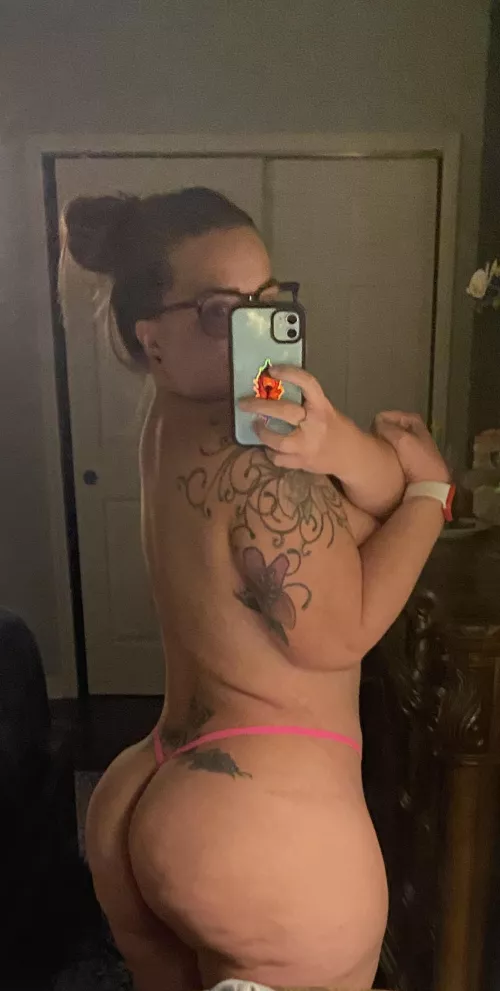 41 (f) mom x 4 (oc) curvy mom bod by NikkiNeedsMore