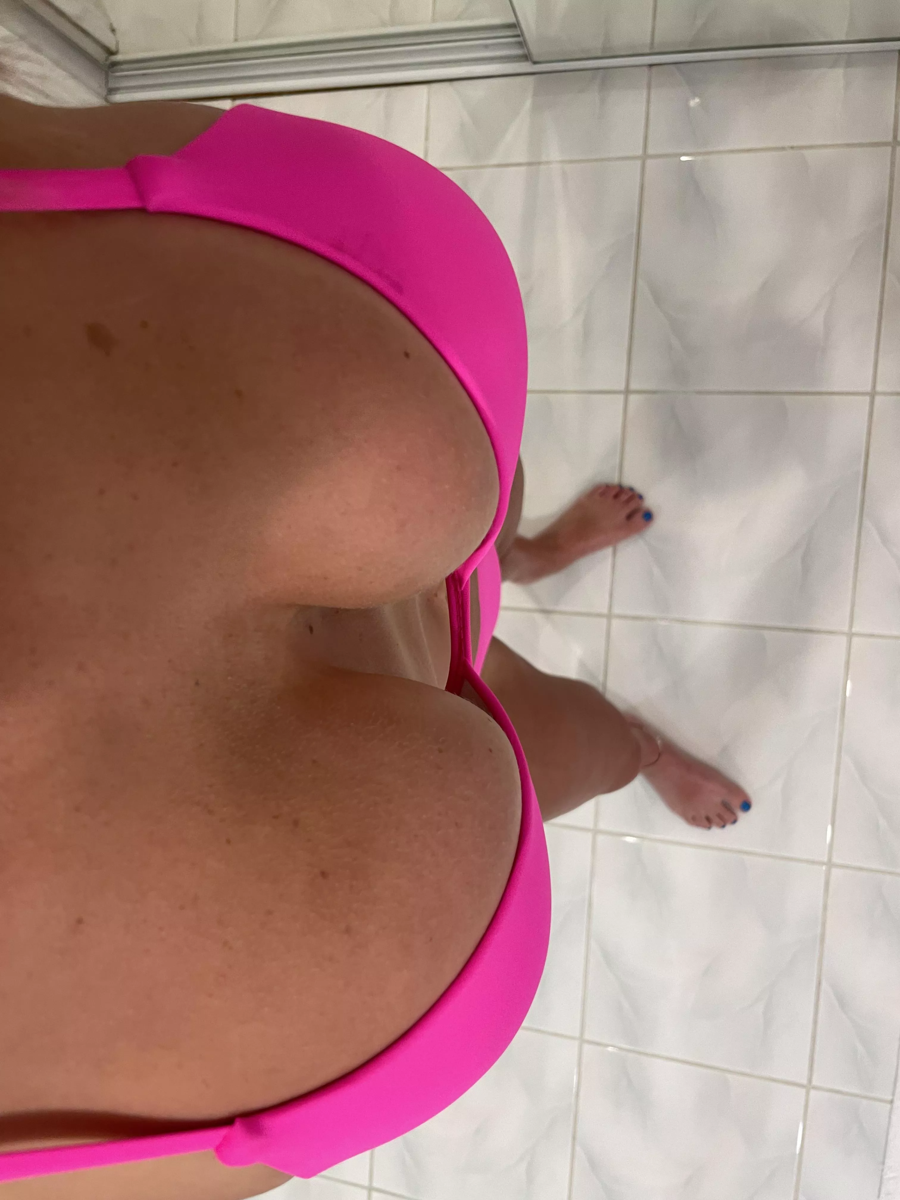 A little Bikini POV for you! Hot mom POV! posted by fitnesswife1983