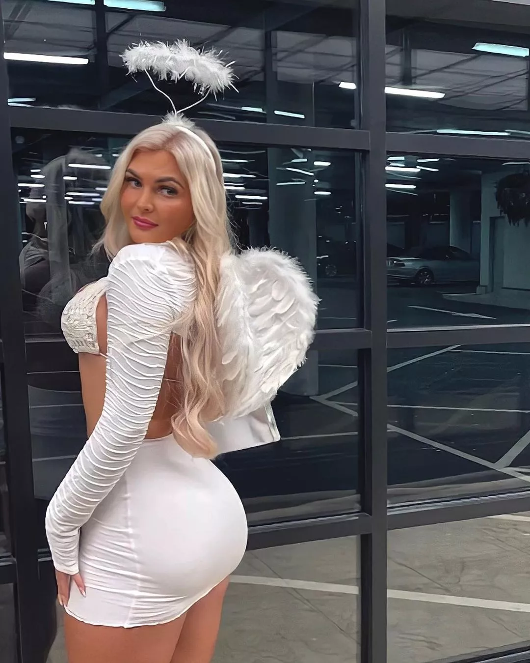 Angelic posted by Helloooo99