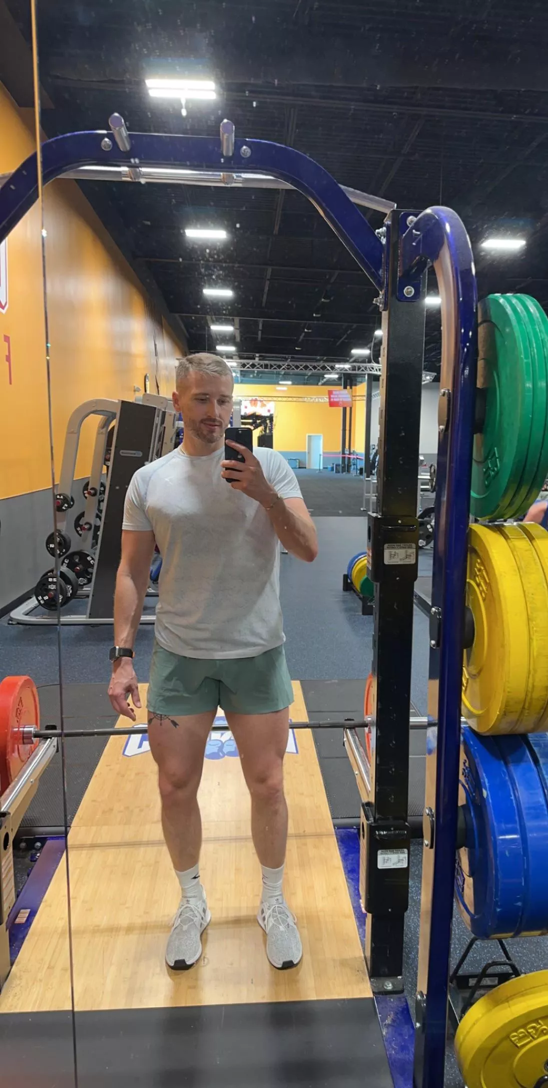 Avoiding the Sunday scaries with leg day posted by Blizzzzzzzzzy