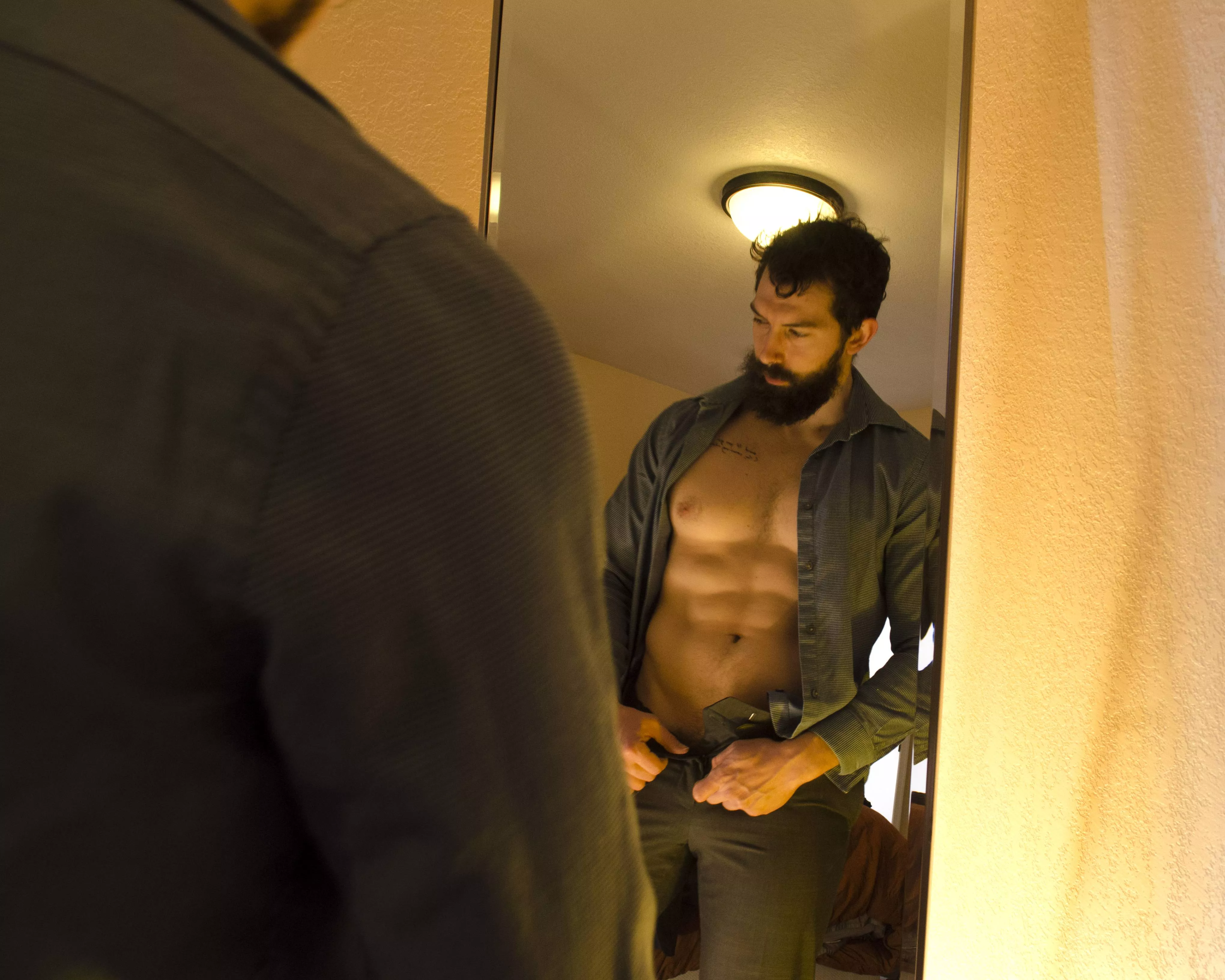 Changing for the gym 💪 posted by eric-fit