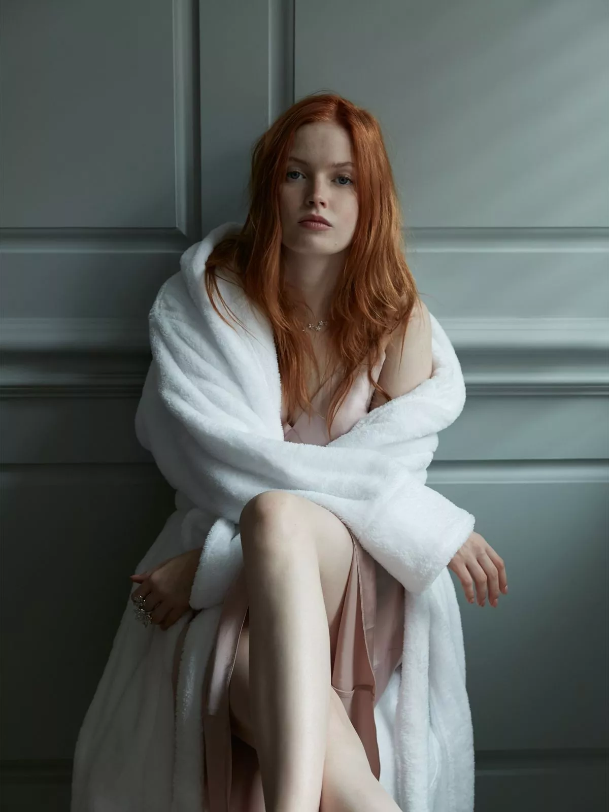 Ellie Bamber posted by portmaniac