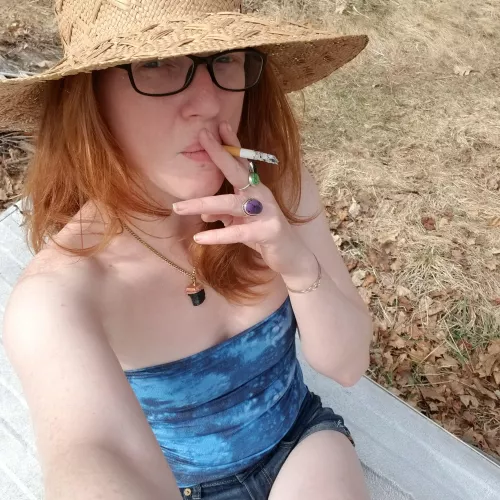 Enjoying the day by jenovakitty